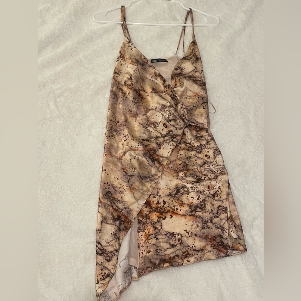 Women’s Zara pink marble mini wrap dress | NWOT